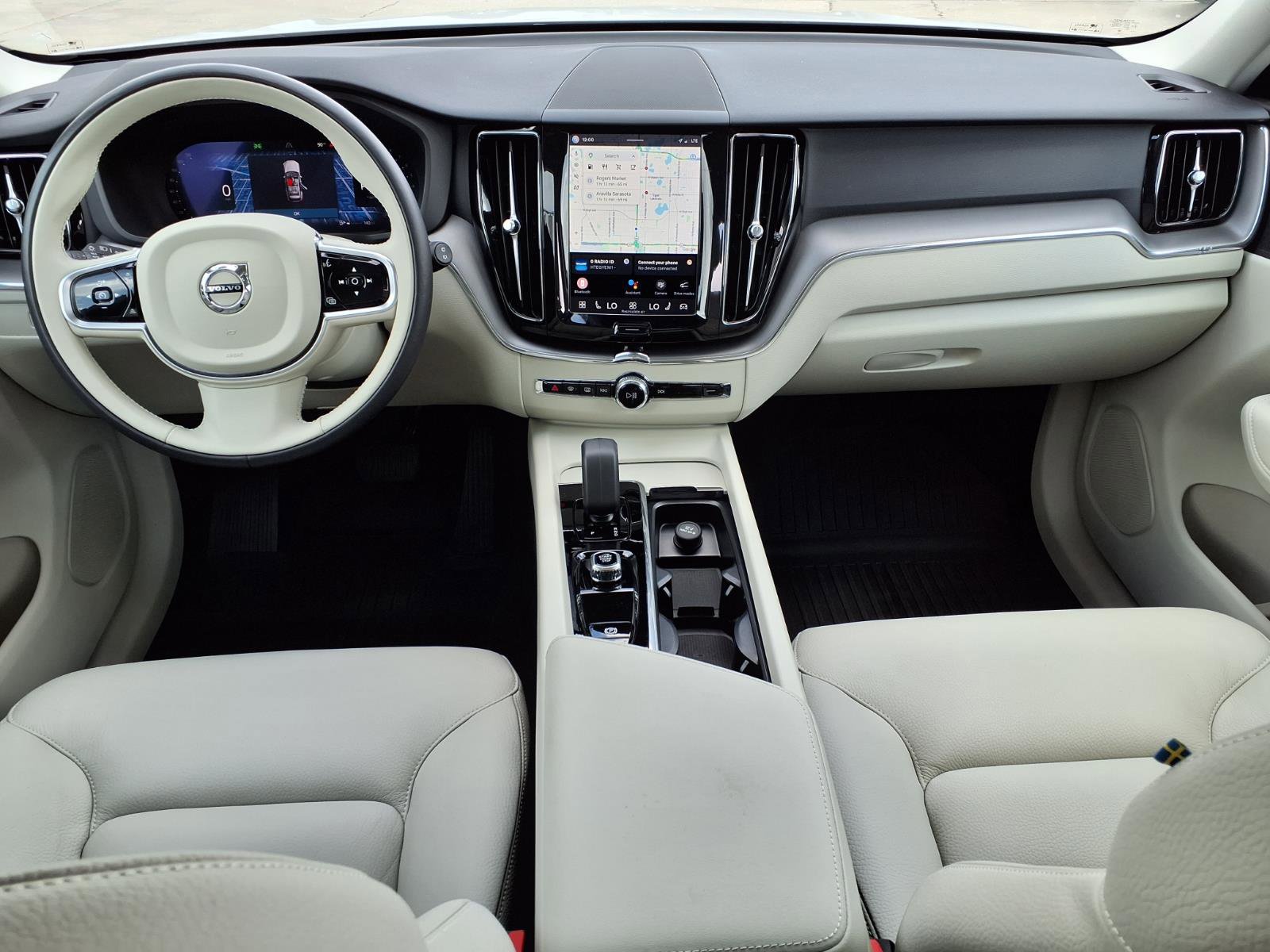 Certified 2025 Volvo XC60 B5 Core w/ Protection Package AWD/4WD image 16