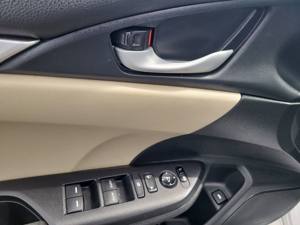 Used 2020 Honda Civic LX image 13