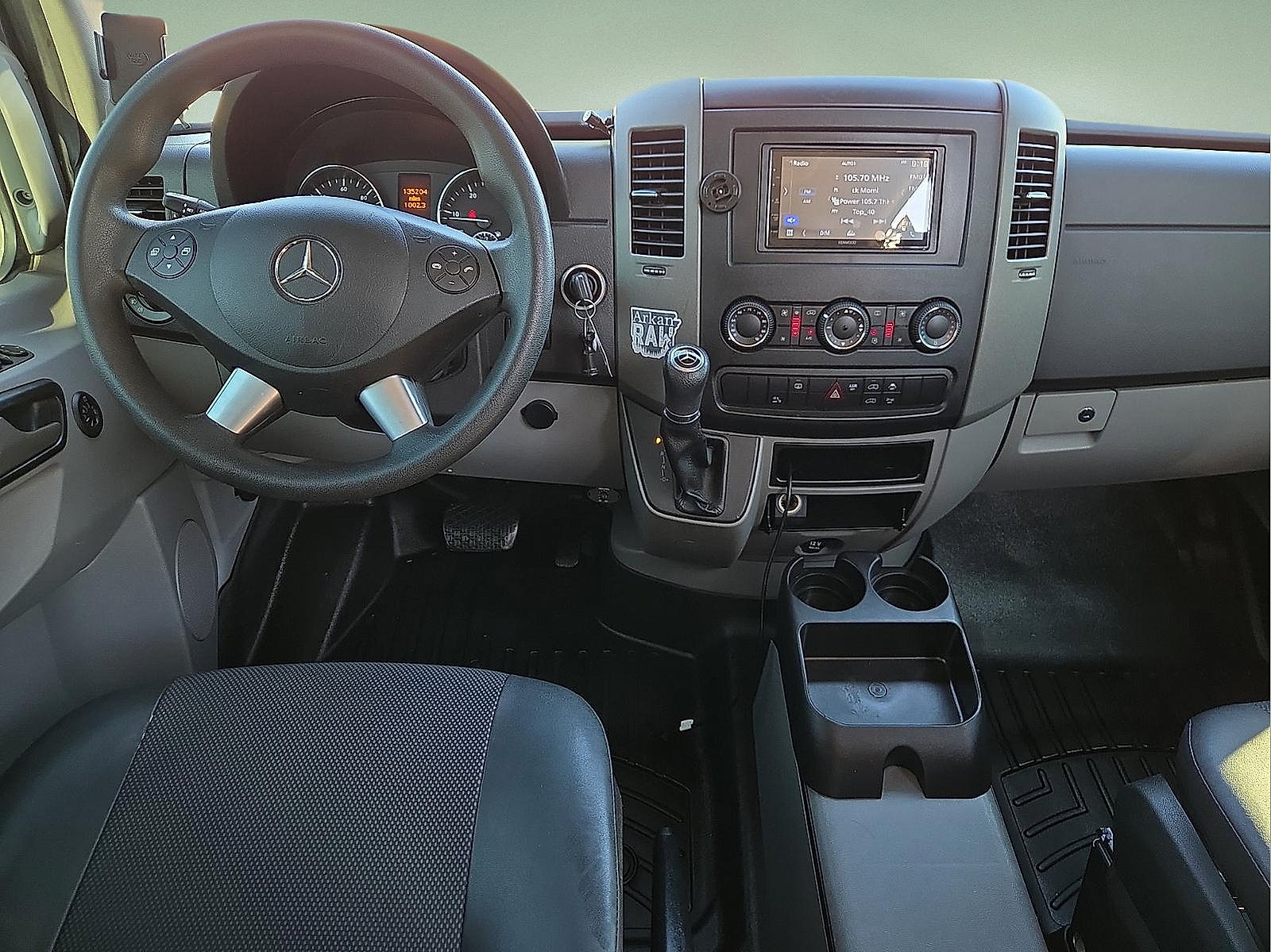 Used 2018 Mercedes-Benz Sprinter 2500 image 11