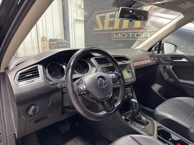 Used 2019 Volkswagen Tiguan SE FWD image 5