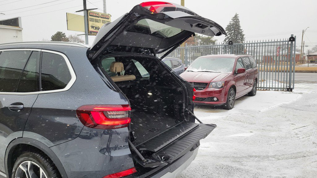 Used 2022 BMW X5 xDrive40i image 13