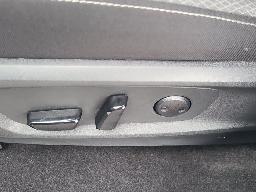 Certified 2026 Nissan Pathfinder SV FWD image 25