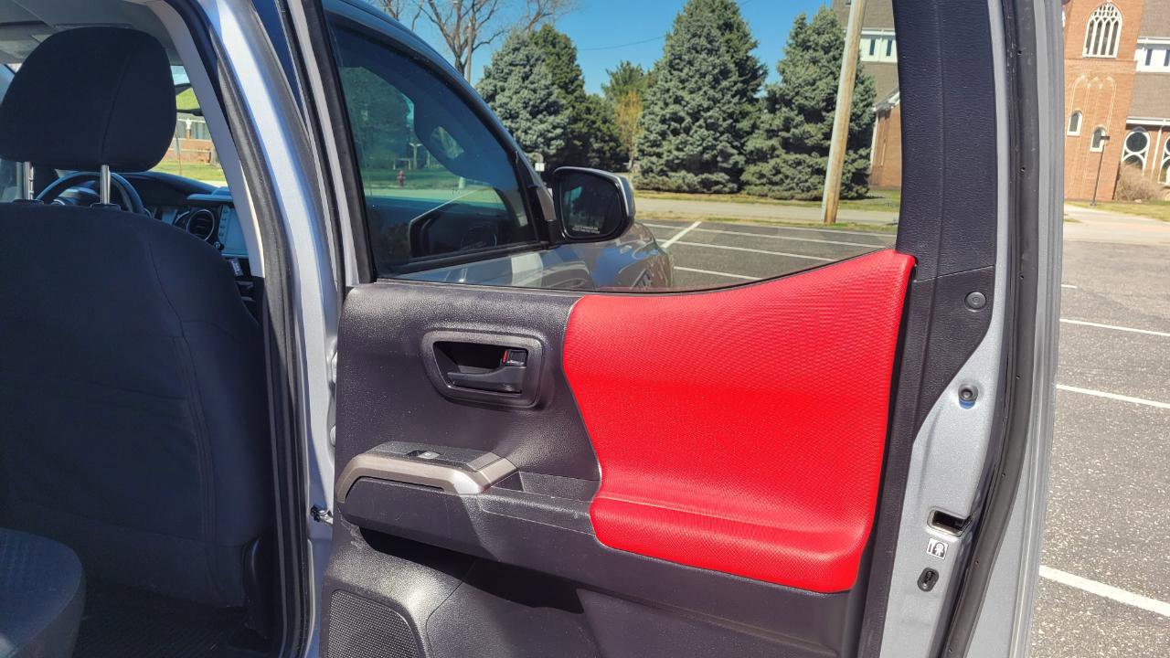 Used 2020 Toyota Tacoma SR5 AWD/4WD image 20