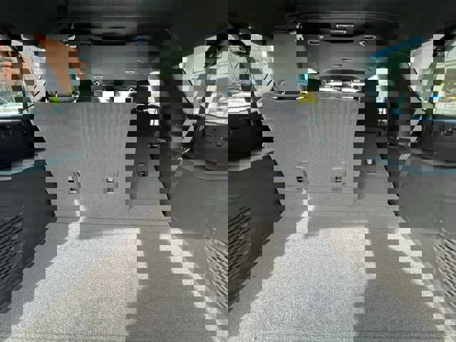 New 2025 Chevrolet Suburban Premier AWD/4WD image 50