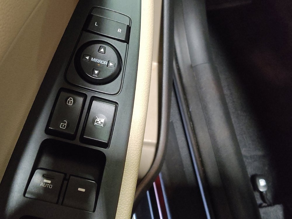 Used 2017 Hyundai Tucson SE Plus w/ Cargo Package image 27