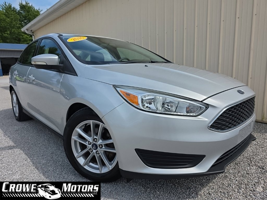 Used 2016 Ford Focus SE FWD image 1