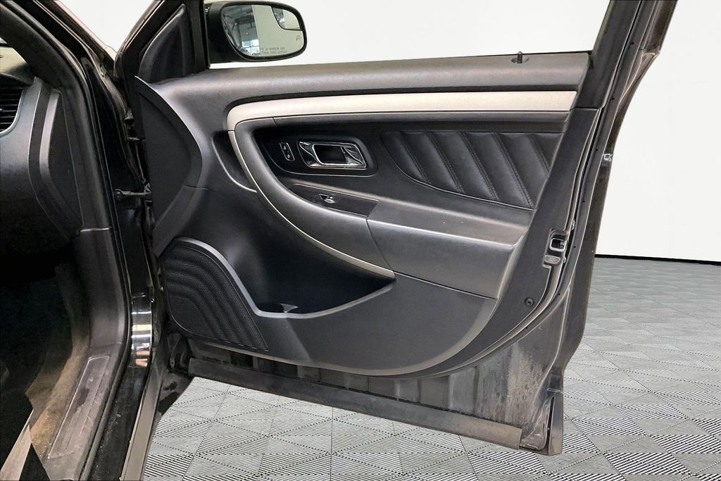 Used 2014 Ford Taurus SEL FWD image 27
