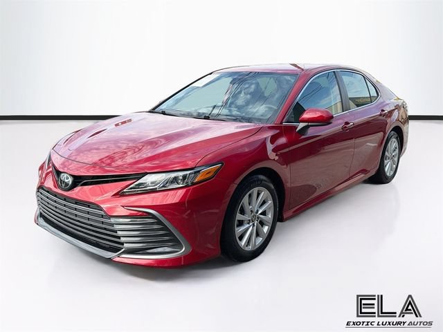 Used 2023 Toyota Camry LE FWD image 4