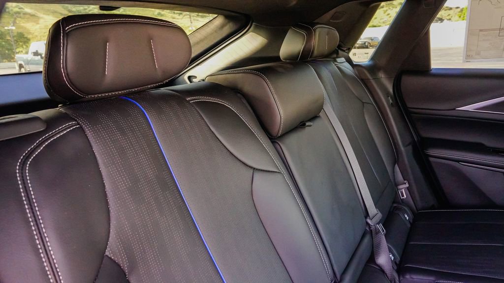 New 2026 Cadillac Lyriq Sport w/ LPO, Floor Liner Package AWD/4WD image 11