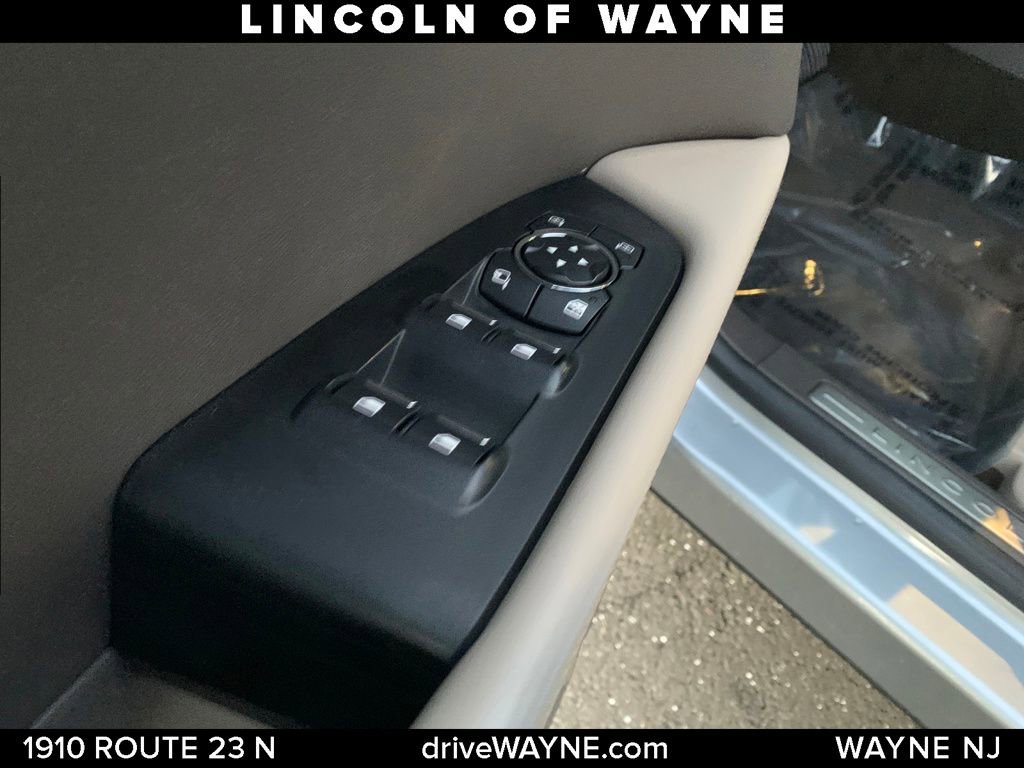 Certified 2022 Lincoln Nautilus AWD image 13