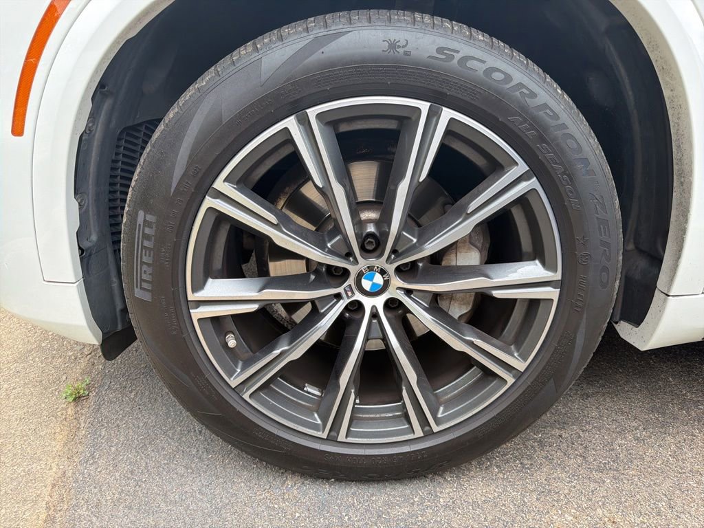 Used 2023 BMW X5 xDrive40i w/ Executive Package AWD/4WD image 7