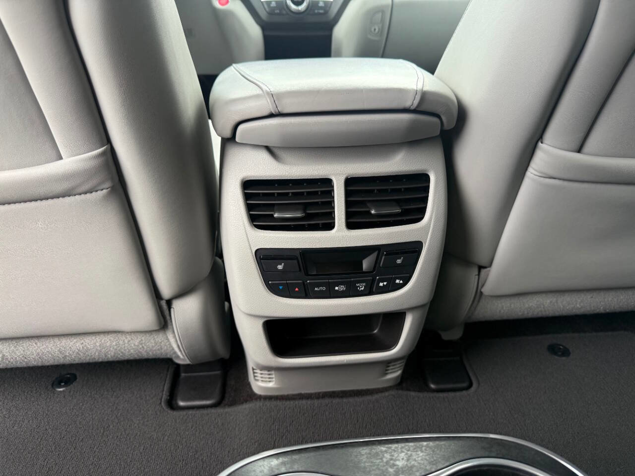 Used 2017 Acura MDX SH-AWD w/ Advance Package image 21