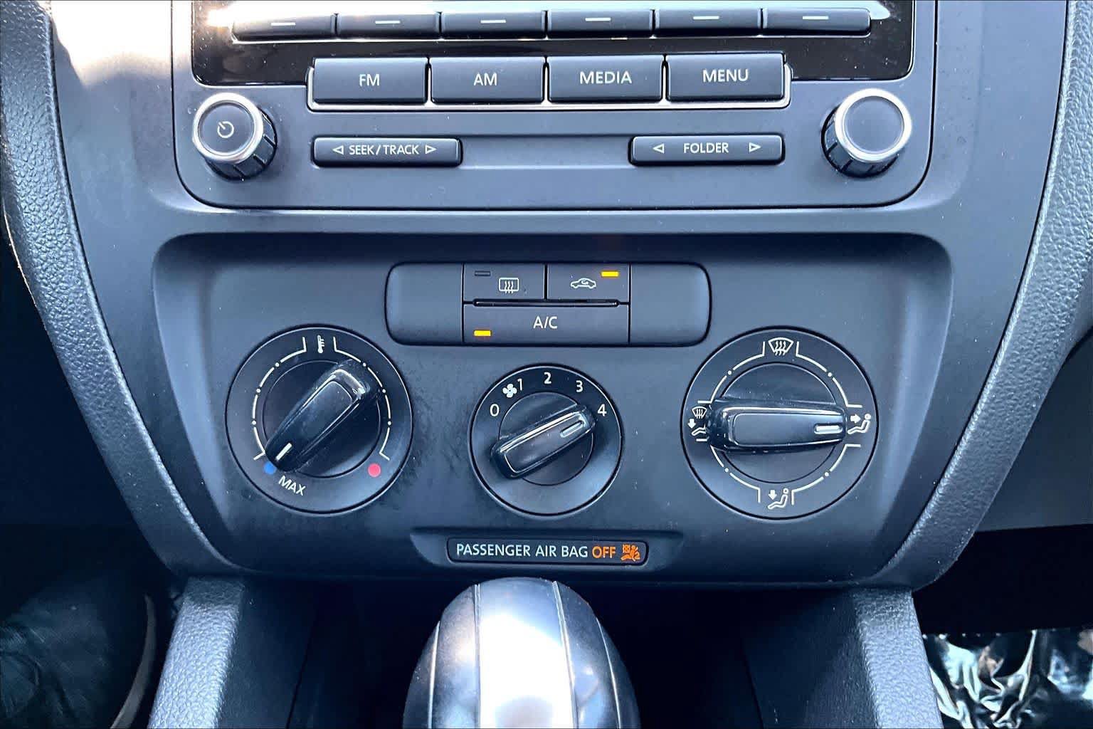 Used 2014 Volkswagen Jetta S FWD image 33