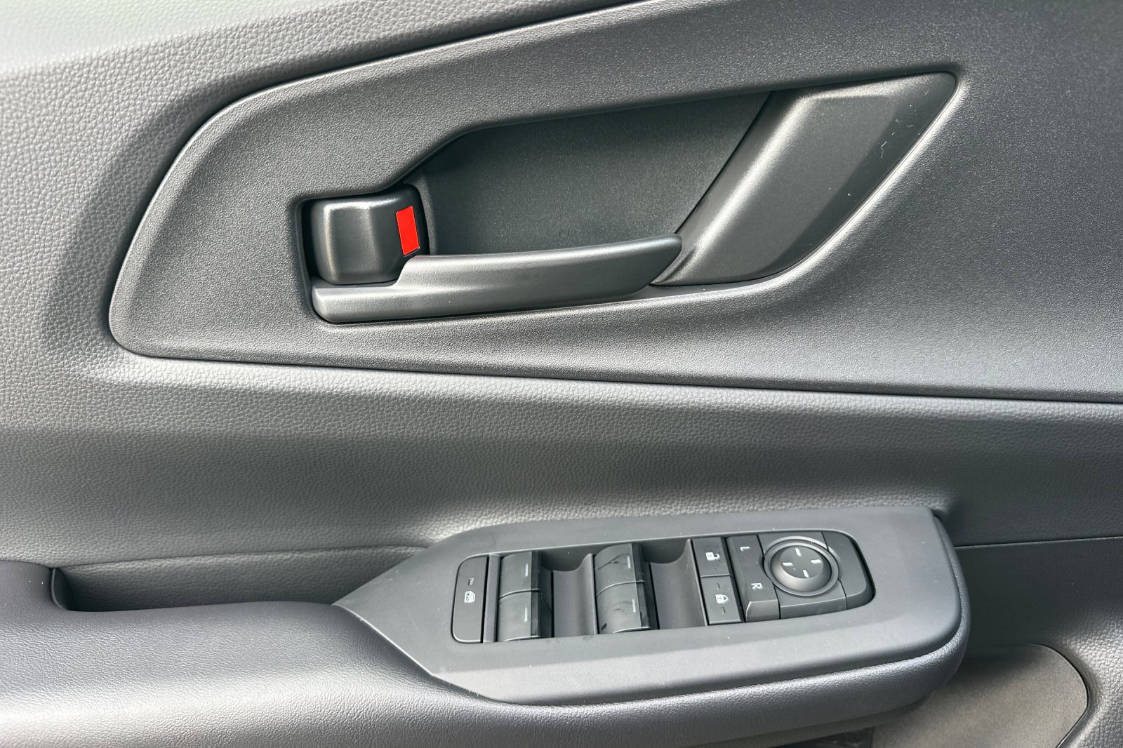 New 2026 Toyota Prius Plug-In Hybrid image 9