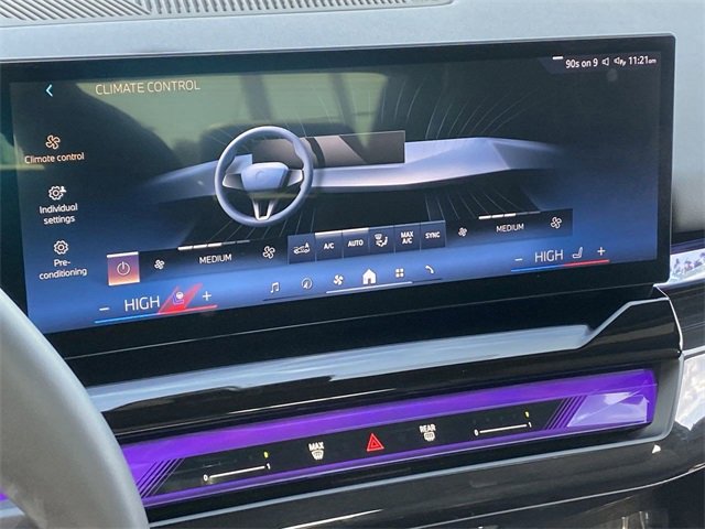 Certified 2025 BMW i5 xDrive40 w/ Premium Package image 31