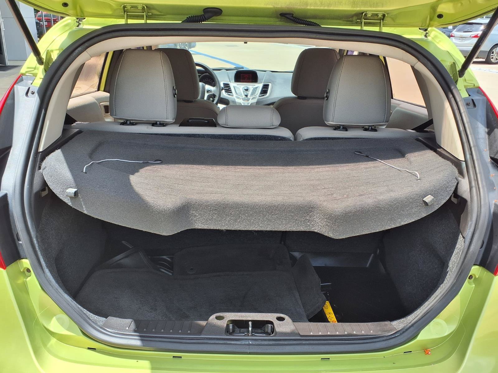 Used 2012 Ford Fiesta SE FWD image 11