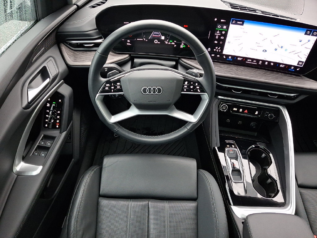 Certified 2025 Audi Q5 Premium w/ Premium Plus AWD/4WD image 11