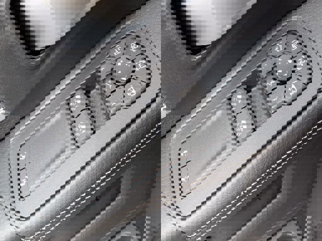 New 2025 RAM 3500 Big Horn image 12