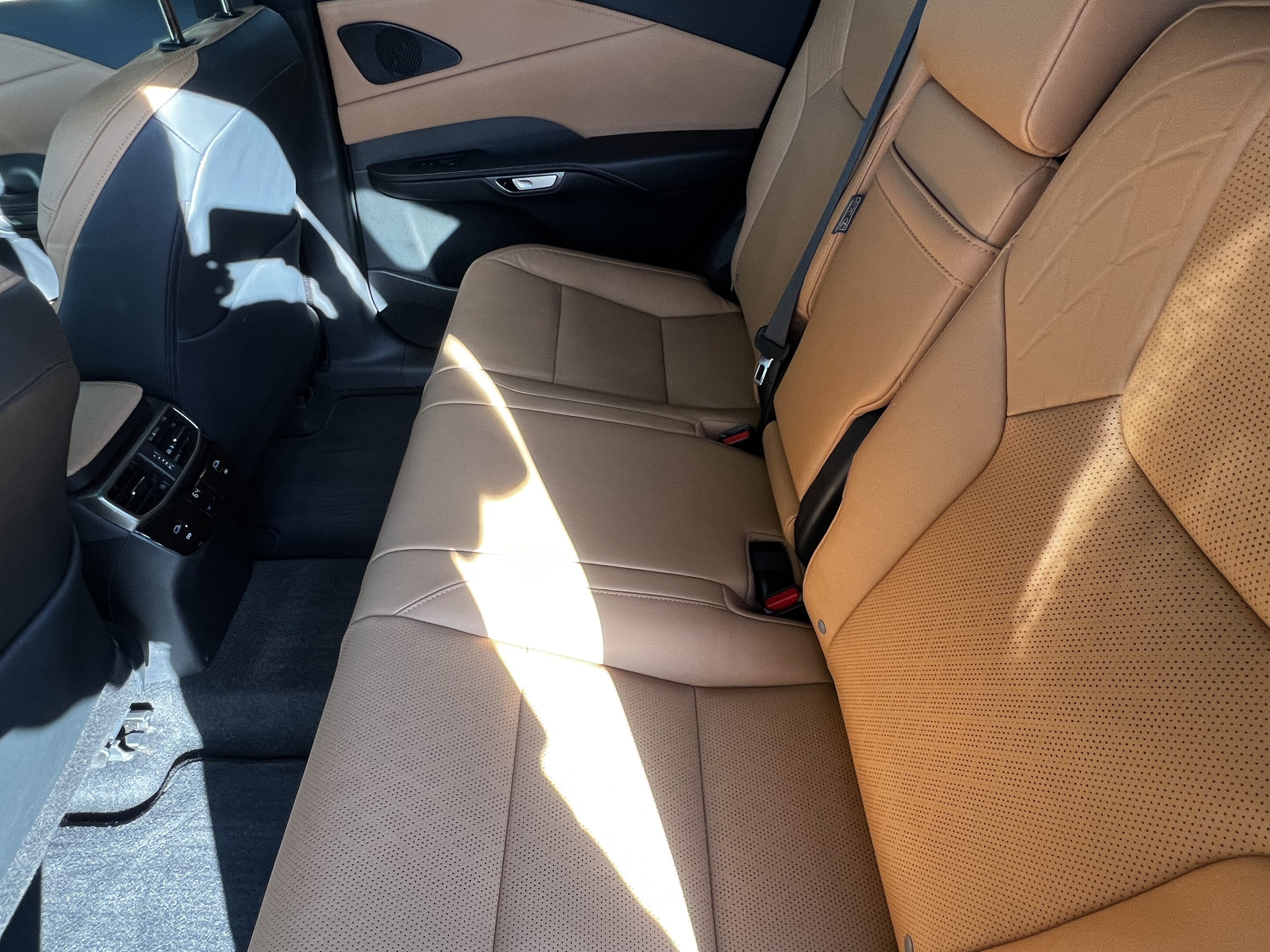 Certified 2024 Lexus RX 350 Premium Plus w/ Convenience Package FWD image 30