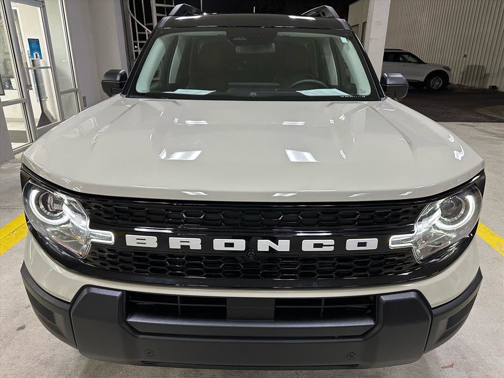 Certified 2025 Ford Bronco Sport Outer Banks w/ Outer Banks Tech Package+ image 9