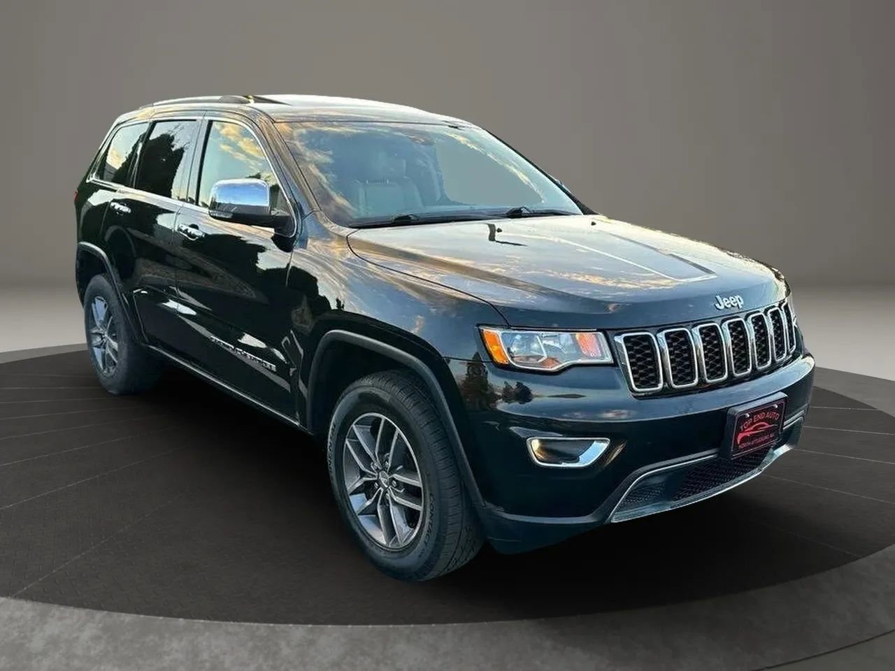 Used 2018 Jeep Grand Cherokee Limited image 4