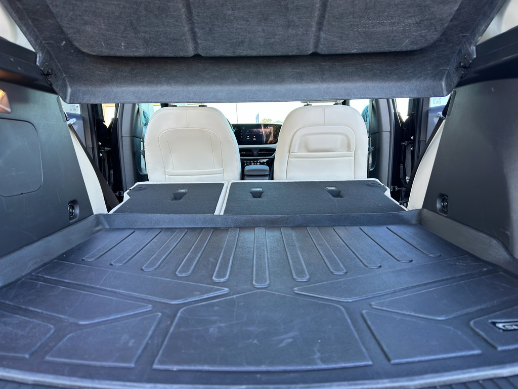 Used 2024 Buick Encore GX Avenir w/ Avenir Technology Package image 36