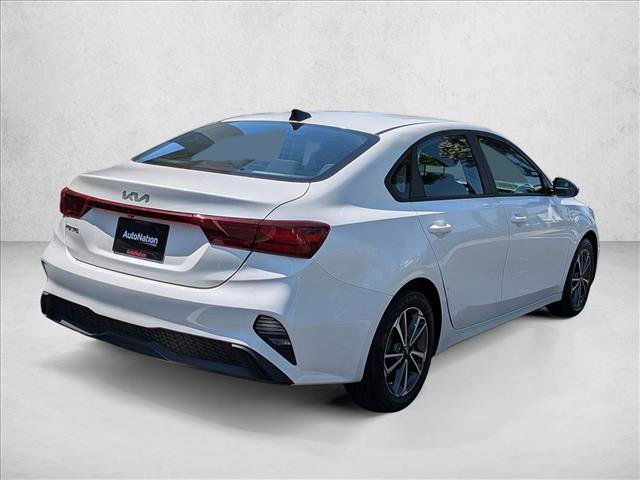 Used 2023 Kia Forte LXS w/ LXS Technology Package FWD image 5