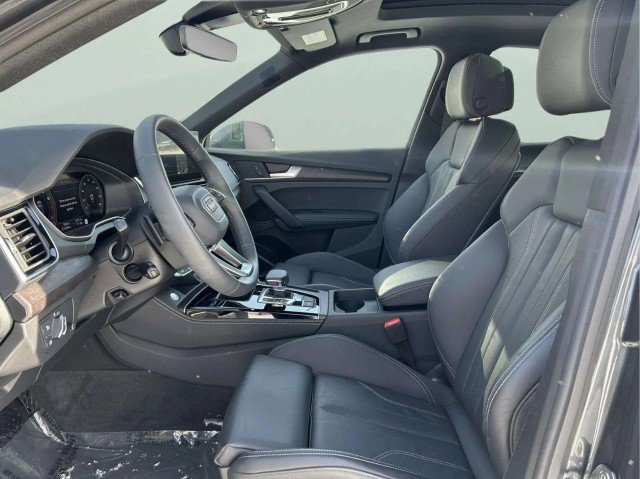 Certified 2025 Audi Q5 2.0T Premium Plus w/ Premium Plus Package image 19