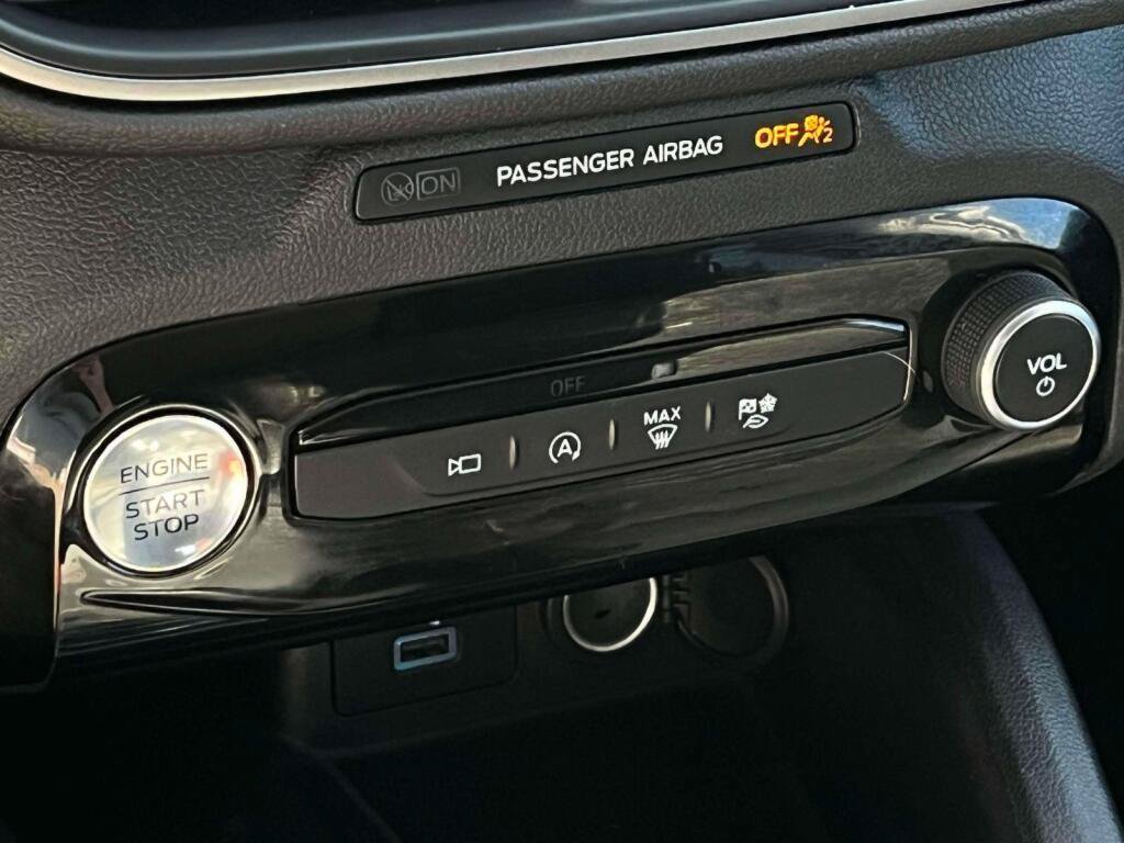 Used 2023 Ford Escape Active w/ Tech Pack #2 FWD image 29