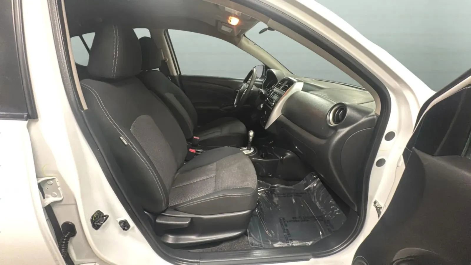 Used 2017 Nissan Versa SV FWD image 22