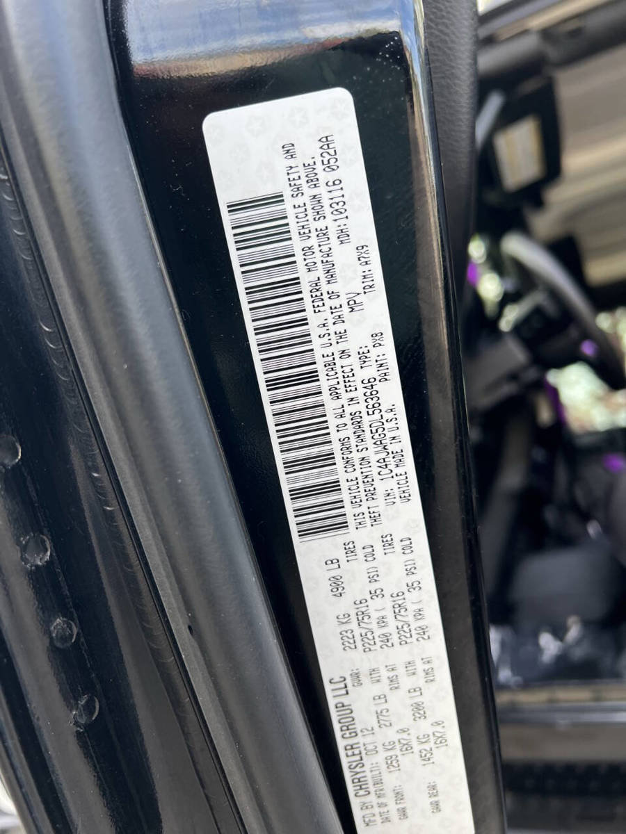 Used 2013 Jeep Wrangler Sport AWD/4WD image 17