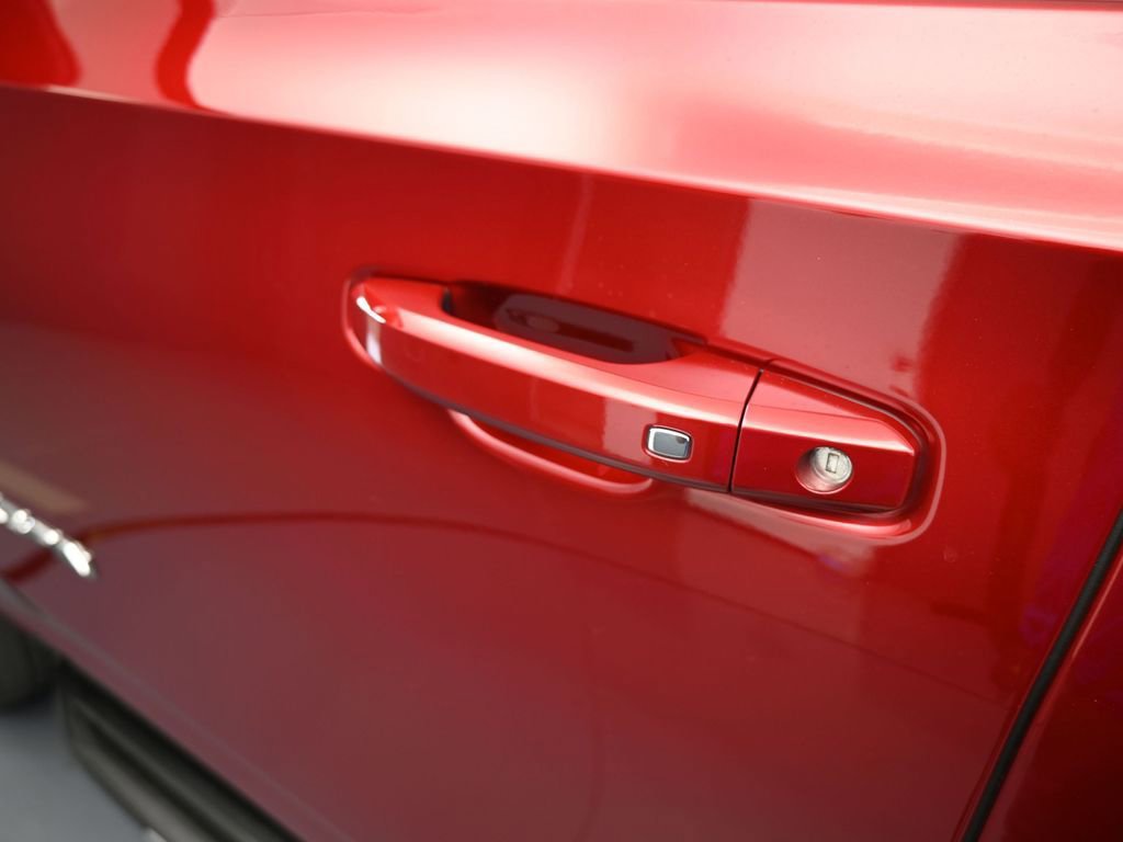 Used 2024 Chevrolet Suburban LT image 36