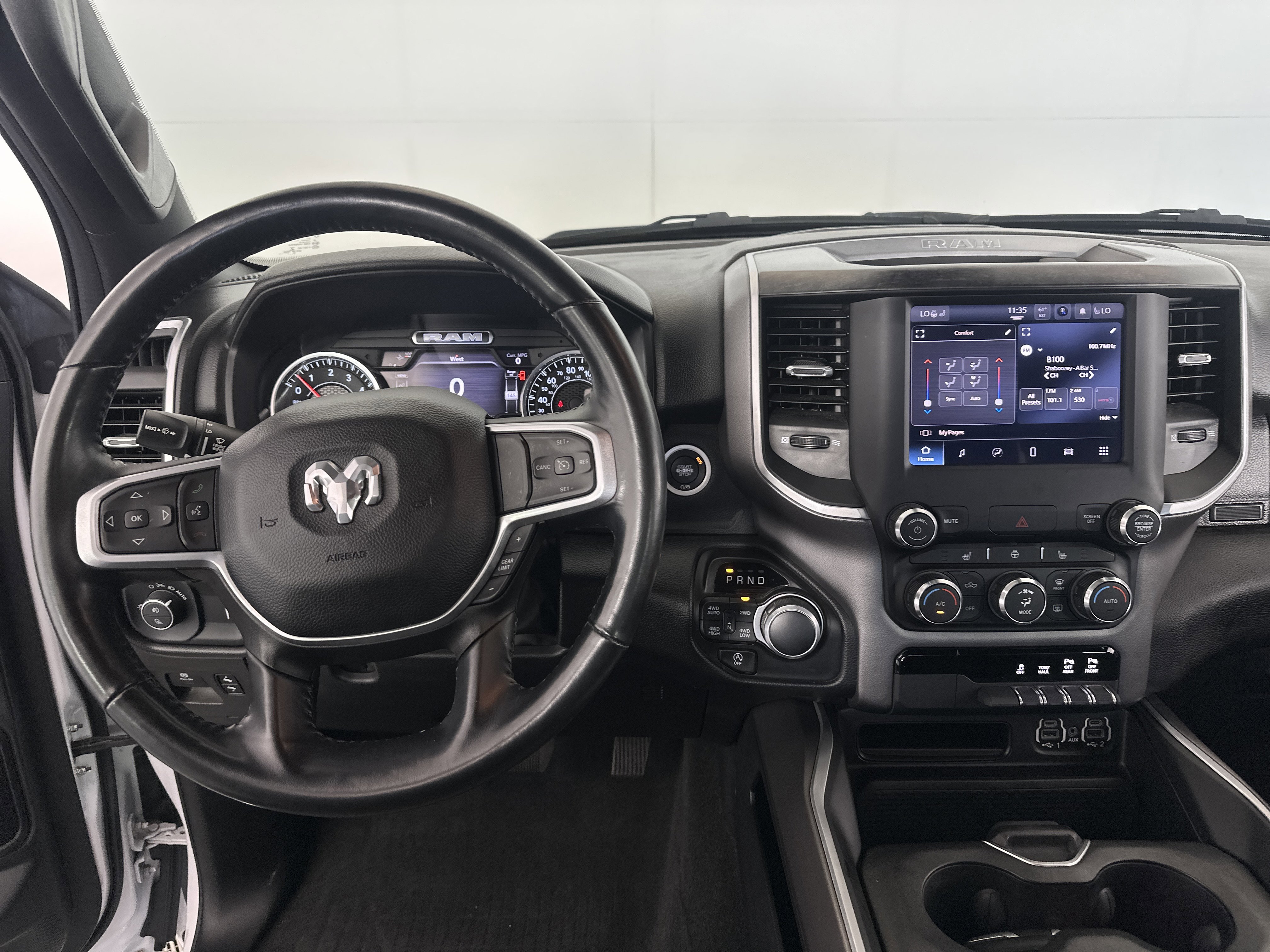 Used 2022 RAM 1500 Big Horn image 3