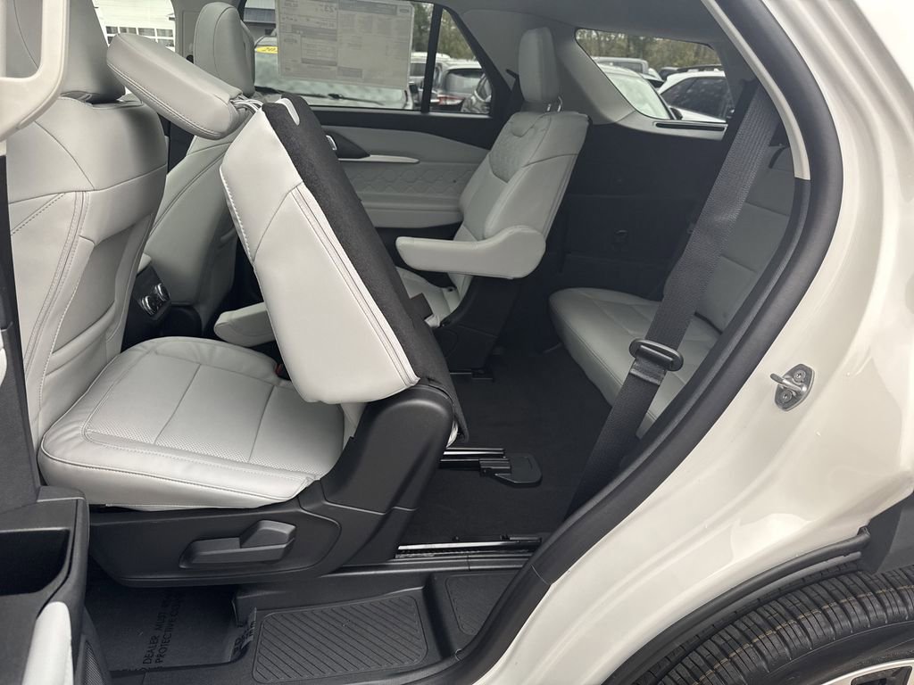 New 2026 Ford Explorer Platinum image 39