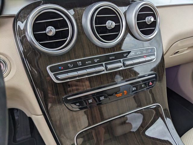 Used 2021 Mercedes-Benz GLC 300 image 25