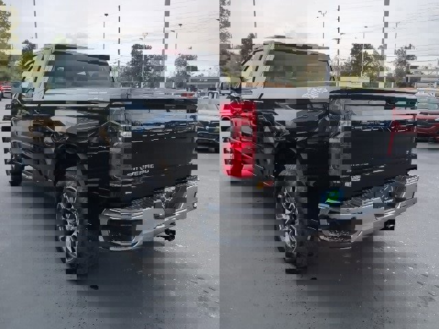 Used 2025 Chevrolet Silverado 1500 LT image 14