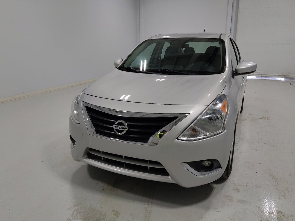 Used 2019 Nissan Versa SV w/ SV Special Edition Package image 15