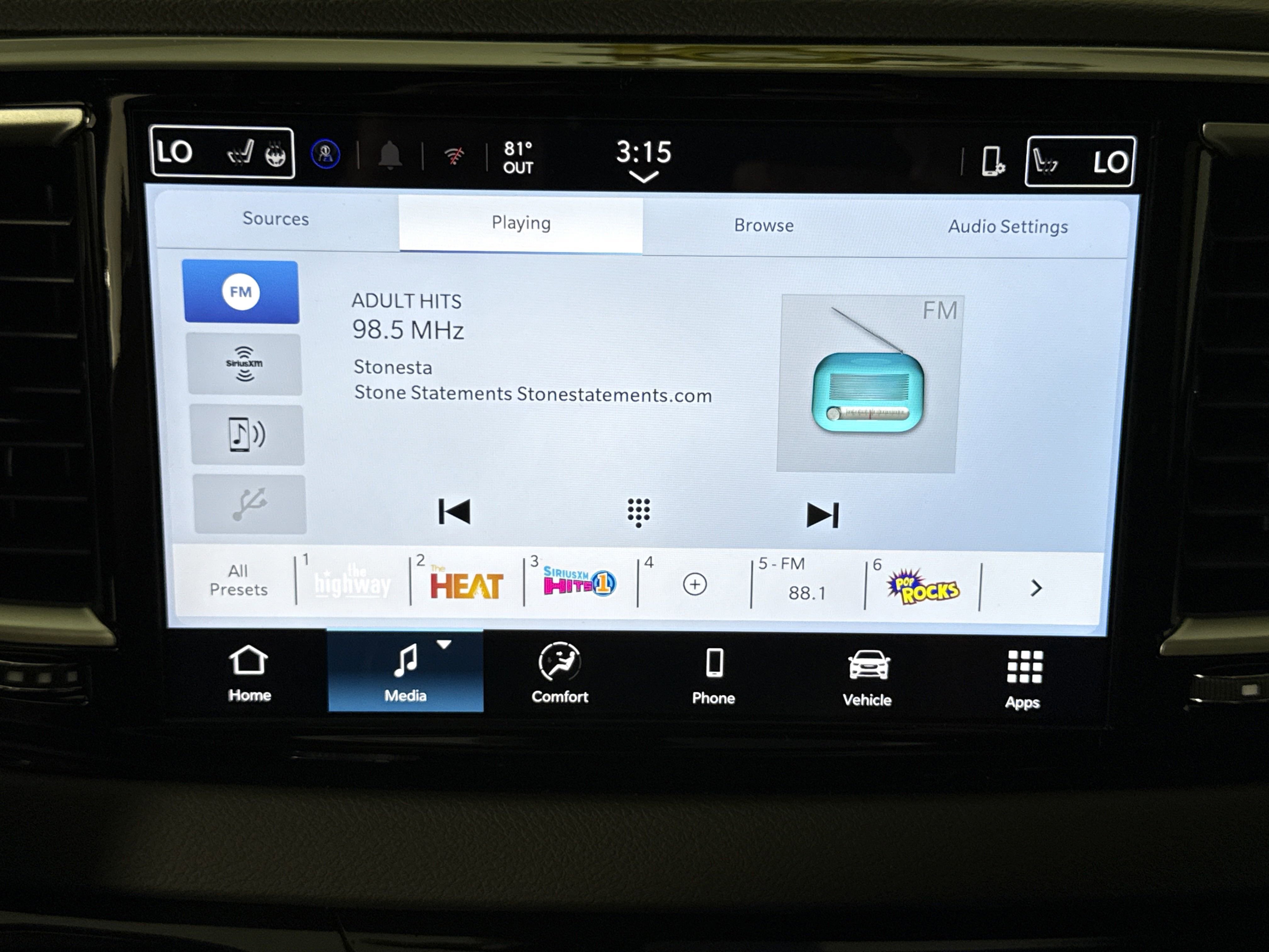 New 2026 Chrysler Voyager LX image 21