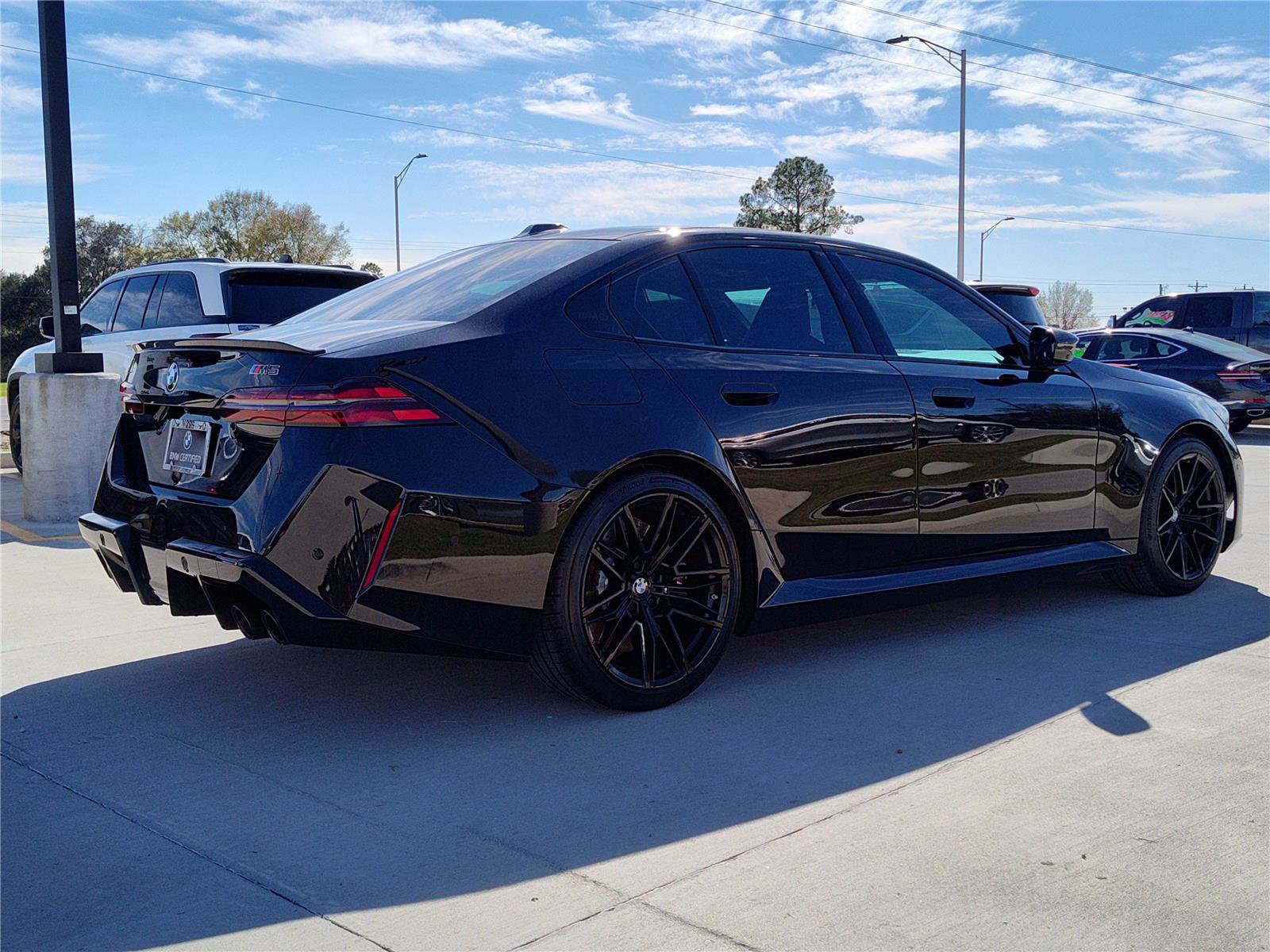 Certified 2025 BMW M5 w/ Carbon Package image 7