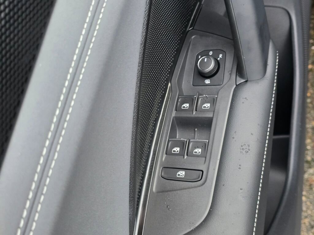 New 2026 Volkswagen Tiguan SE image 20