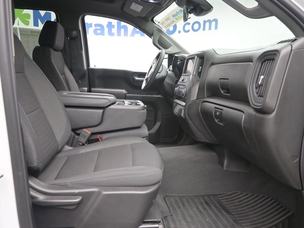 Used 2024 Chevrolet Silverado 1500 Custom image 7
