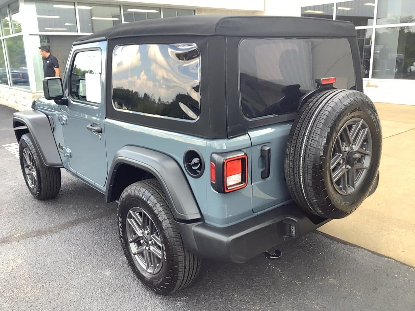 Certified 2024 Jeep Wrangler Sport AWD/4WD image 8