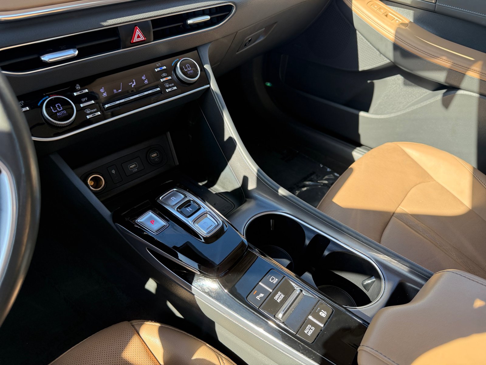 Used 2023 Hyundai Sonata Limited FWD image 13