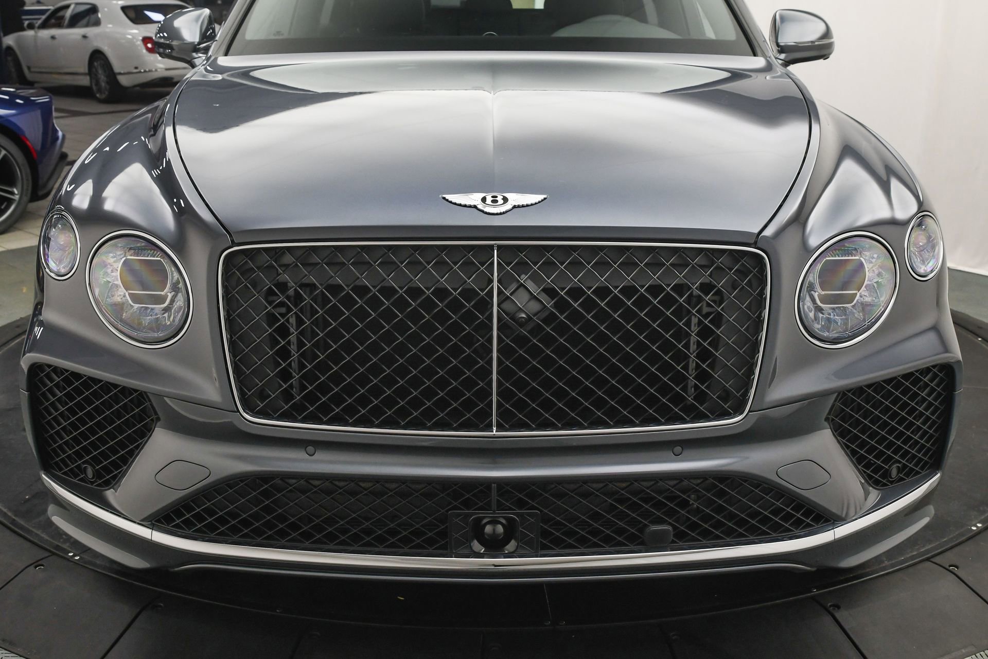 New 2025 Bentley Bentayga image 28