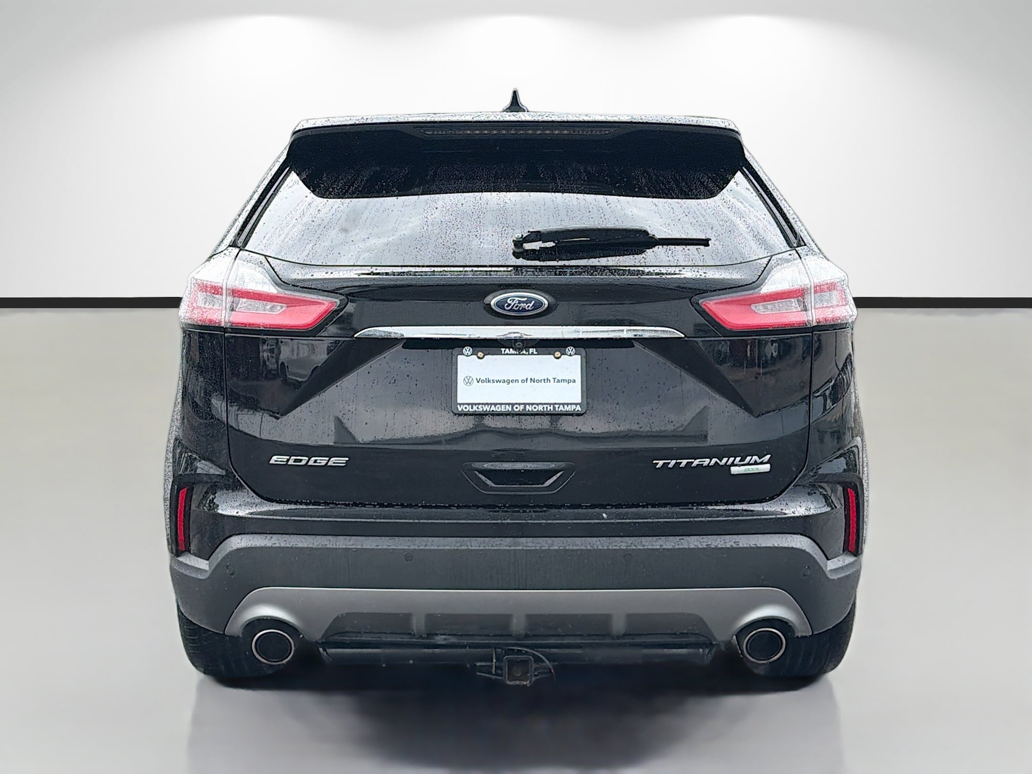 Used 2020 Ford Edge Titanium w/ Equipment Group 301A FWD image 4