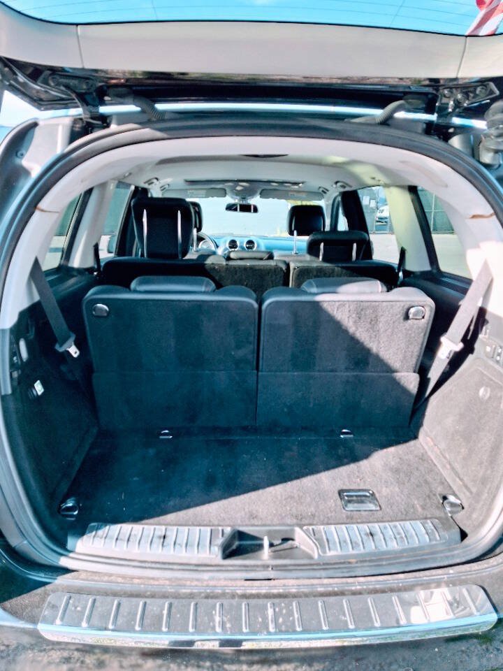 Used 2012 Mercedes-Benz GL 450 4MATIC w/ Premium 1 Pkg image 9
