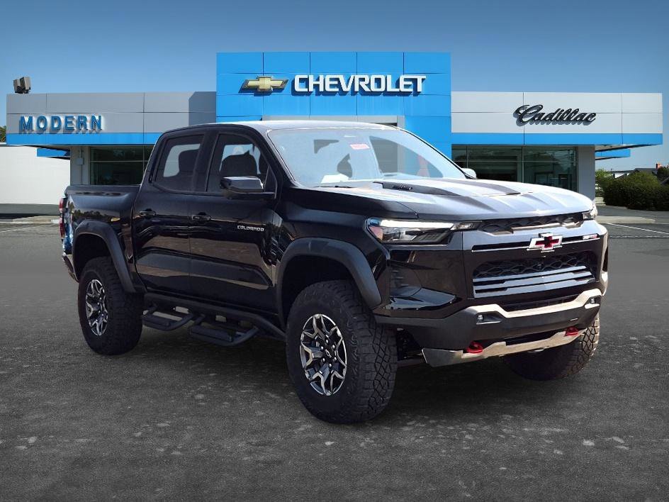 New 2026 Chevrolet Colorado ZR2 w/ Technology Package AWD/4WD image 7