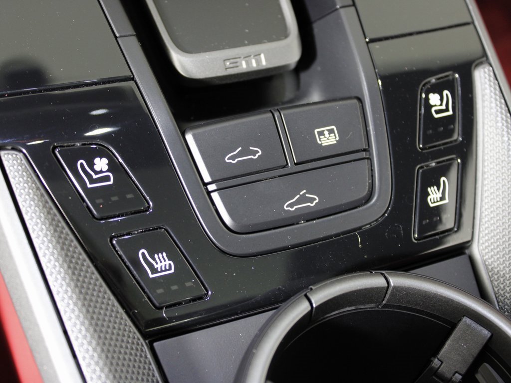 Used 2024 Porsche 911 Carrera 4S image 33