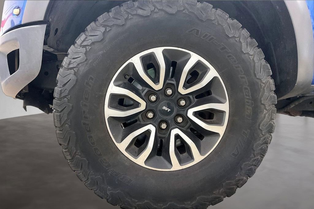 Used 2013 Ford F150 Raptor w/ Luxury Equipment Group image 9