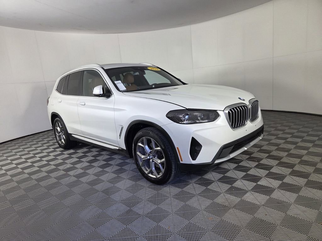 Used 2022 BMW X3 xDrive30i w/ Convenience Package image 2